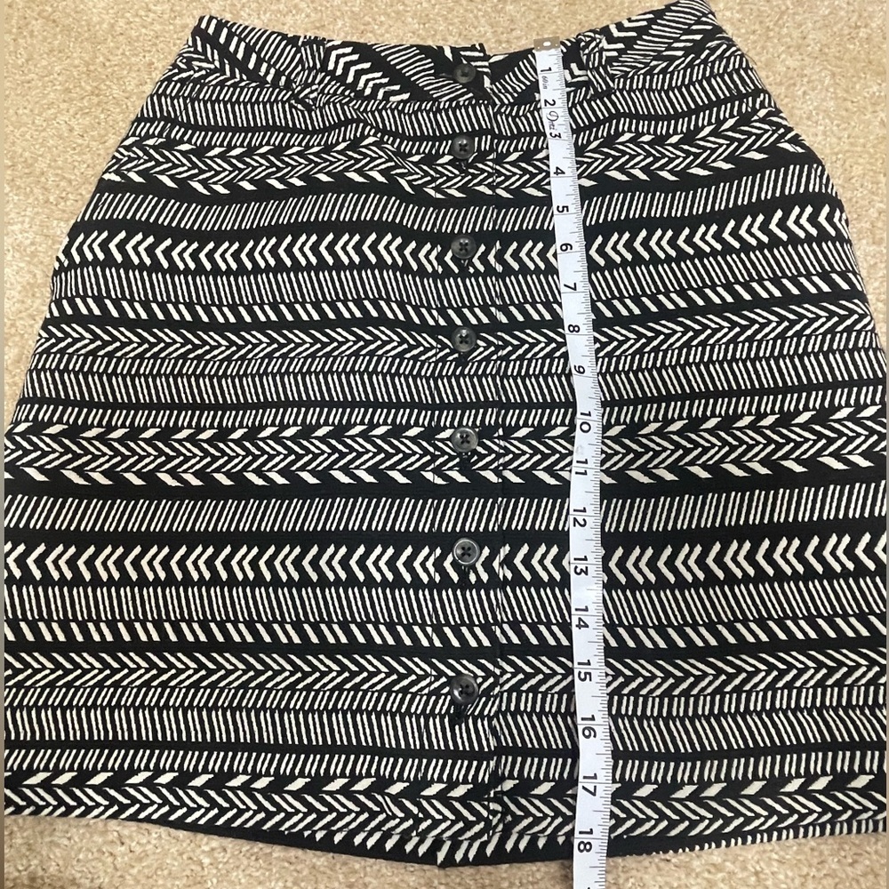 Maeve Anthropologie Fieldnotes black and white Tribal miniskirt size 2 - Picture 5 of 7
